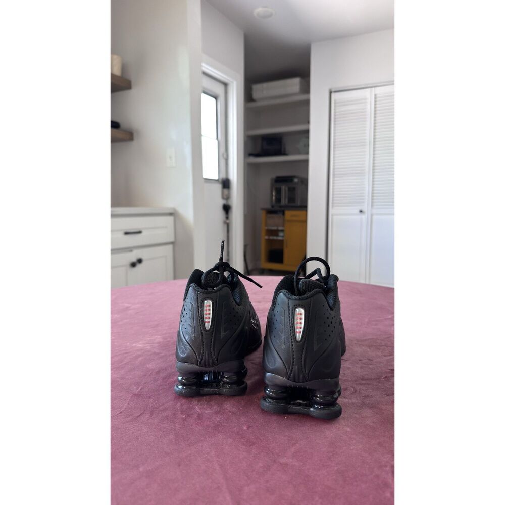 NIKE SHOX R4 - Picture 4 of 6